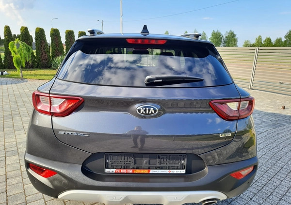 Kia Stonic cena 59800 przebieg: 93000, rok produkcji 2019 z Trzemeszno małe 497